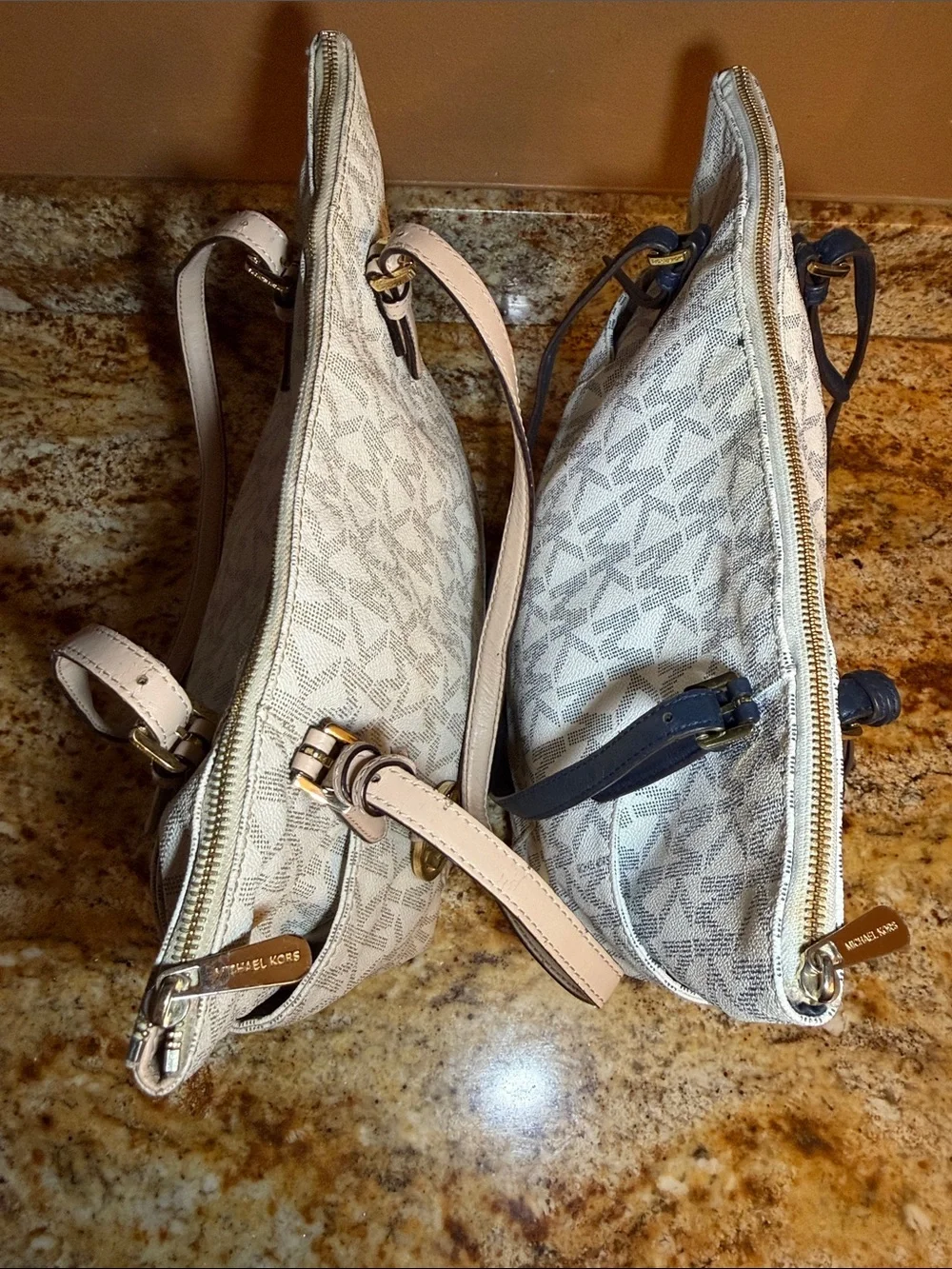 BUNDLE Michael Kors MK Print Totes - Picture 4 of 13
